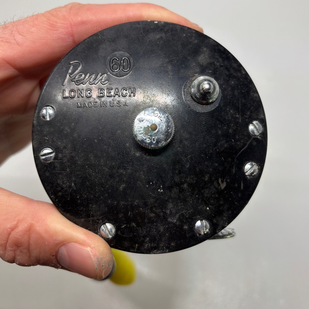 Penn Long Beach 60 Conventional Saltwater Fishing Reel Yellow Handle Vintage - Picture 5 of 7